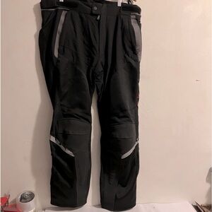REV'IT Motorcycle Pants Sz 50 Short CE Knee Pad Armored Black Lined Insulated